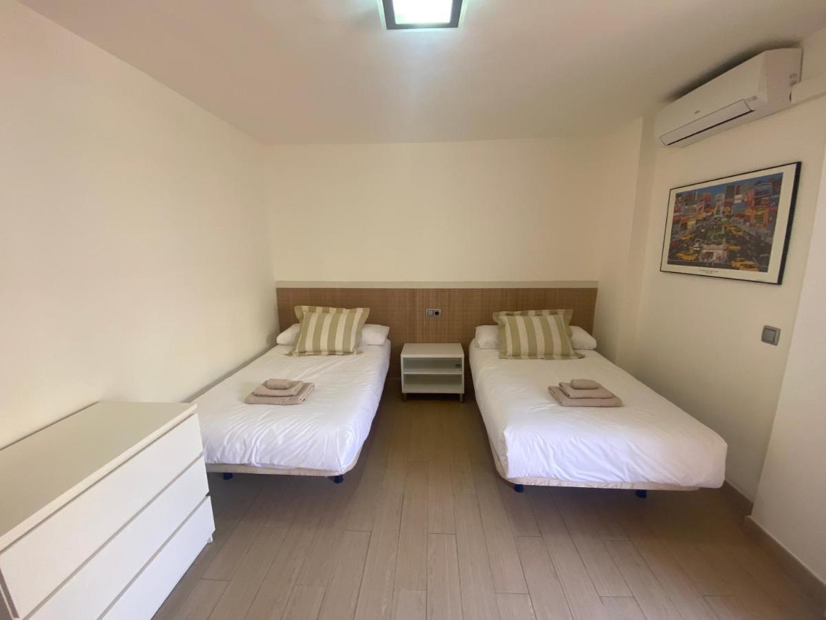 Albamar Frontline Beach Apartment 3 Bedrooms Fuengirola Exteriör bild