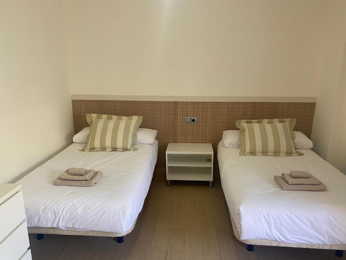 Albamar Frontline Beach Apartment 3 Bedrooms Fuengirola Exteriör bild
